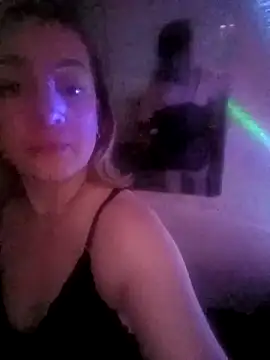 Snapshot of Susyxxx82 chatting on 11.14.25 Susyxxx82 online show from 11.14.25