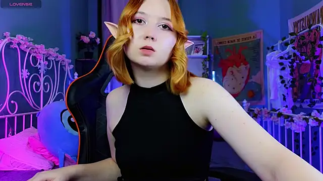 Snapshot of MizukiNoYoru chatting on 02.22.25 MizukiNoYoru online show from 02.22.25