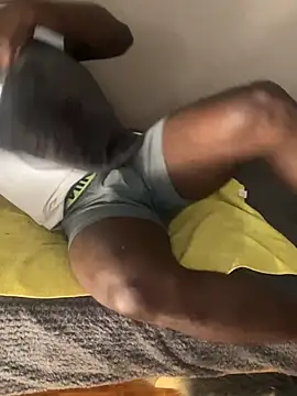 Snapshot of Budibudi5 chatting on 03.03.25 Budibudi5 online show from 03.03.25