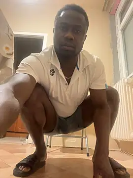 Snapshot of Budibudi5 chatting on 03.05.25 Budibudi5 online show from 03.05.25