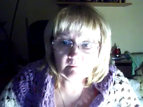 Snapshot of Violet5364 chatting on 02.19.25 Violet5364 online show from 02.19.25
