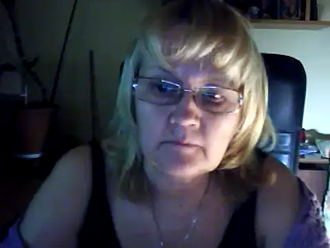 Snapshot of Violet5364 chatting on 03.05.25 Violet5364 online show from 03.05.25