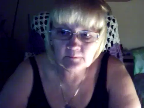 Snapshot of Violet5364 chatting on 03.20.25 Violet5364 online show from 03.20.25