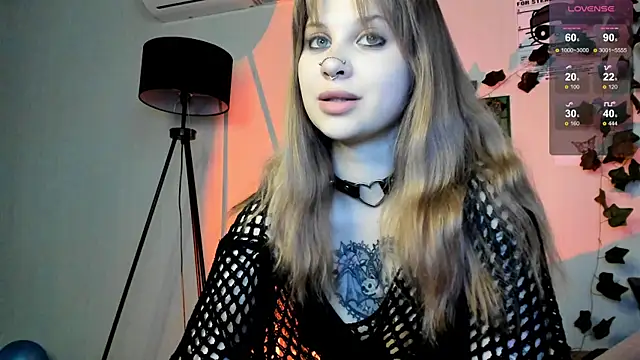 Snapshot of marynixoxo chatting on 03.07.25 marynixoxo online show from 03.07.25