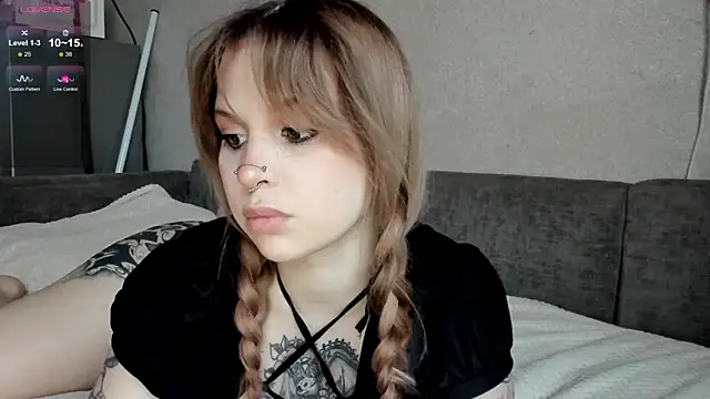 Snapshot of marynixoxo chatting on 03.21.25 marynixoxo online show from 03.21.25