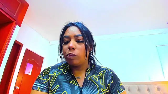 Snapshot of emma_purple_ chatting on 09.20.25 emma purple online show from 09.20.25