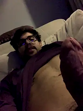 Snapshot of BlobbedFloppy chatting on 11.24.25 BlobbedFloppy online show from 11.24.25