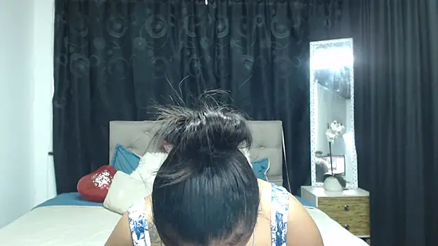 Snapshot of rebeka_kenye chatting on 02.17.25 rebeka kenye online show from 02.17.25