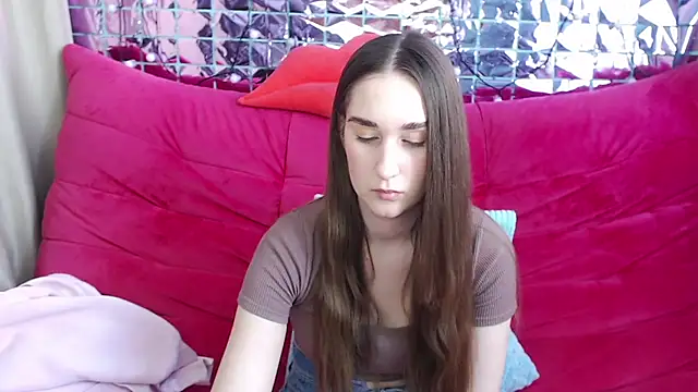 Snapshot of Margarettii chatting on 02.23.25 Margarettii online show from 02.23.25