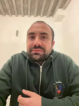 Snapshot of morfeoX chatting on 02.20.25 morfeoX online show from 02.20.25