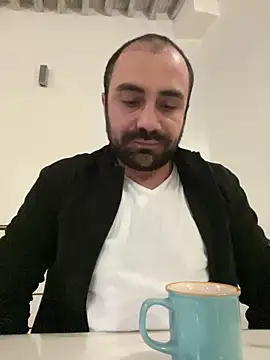 Snapshot of morfeoX chatting on 02.22.25 morfeoX online show from 02.22.25