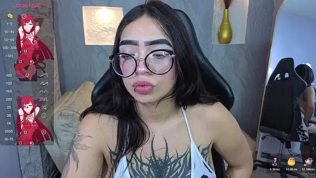 Snapshot of Anni_acker_b chatting on 11.04.25 Anni acker b online show from 11.04.25