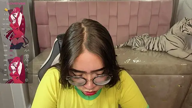 Snapshot of Anni_acker_b chatting on 11.18.25 Anni acker b online show from 11.18.25