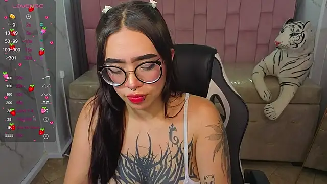 Snapshot of Anni_acker_b chatting on 11.26.25 Anni acker b online show from 11.26.25