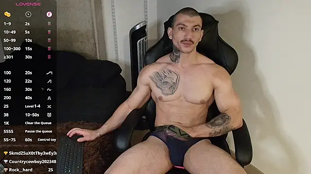 Snapshot of kevin_jef chatting on 03.14.25 kevin jef online show from 03.14.25