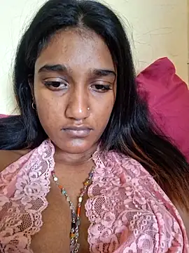 Snapshot of indianpink_lips chatting on 09.19.25 indianpink lips online show from 09.19.25