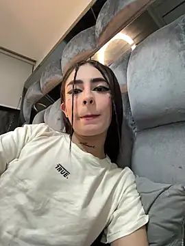 Snapshot of candycami19 chatting on 02.23.25 candycami19 online show from 02.23.25