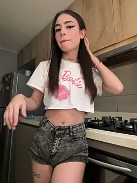 Snapshot of candycami19 chatting on 03.04.25 candycami19 online show from 03.04.25