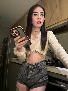 Snapshot of candycami19 chatting on 03.19.25 candycami19 online show from 03.19.25