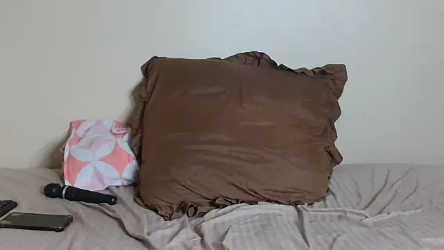 Karishma99  online show from 02.26.25