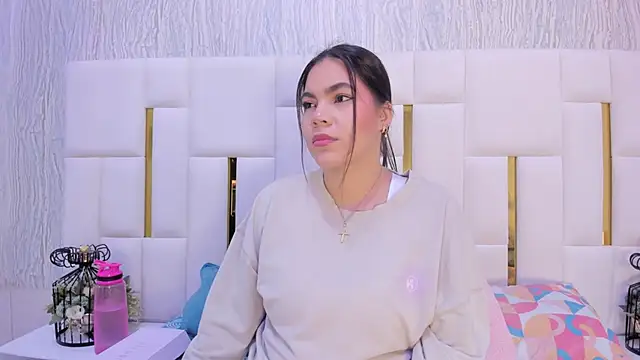 hillary uckerman  online show from 10.31.25