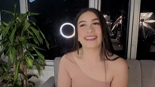 Ivanna West online show from 09.23.25