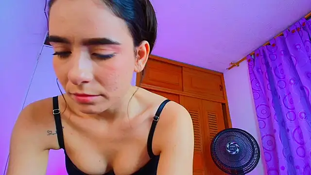 Peach Rose  online show from 03.02.25