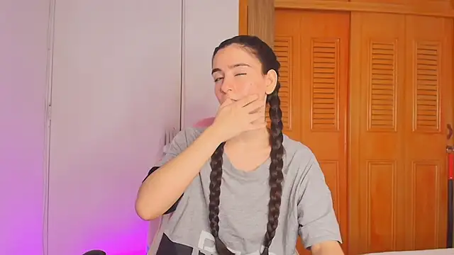 Peach Rose  online show from 10.27.25