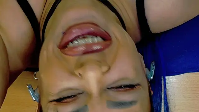 Snapshot of Sophie-Rosenfeld chatting on 10.18.25 Sophie-Rosenfeld online show from 10.18.25