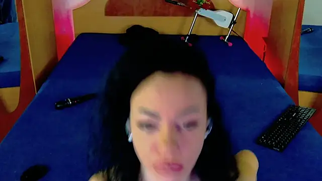 Snapshot of Sophie-Rosenfeld chatting on 10.24.25 Sophie-Rosenfeld online show from 10.24.25