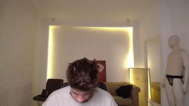 MaxKaiden online show from 02.25.25