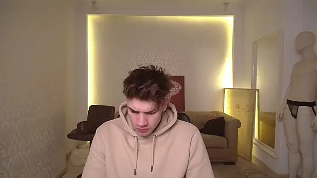 MaxKaiden online show from 02.27.25