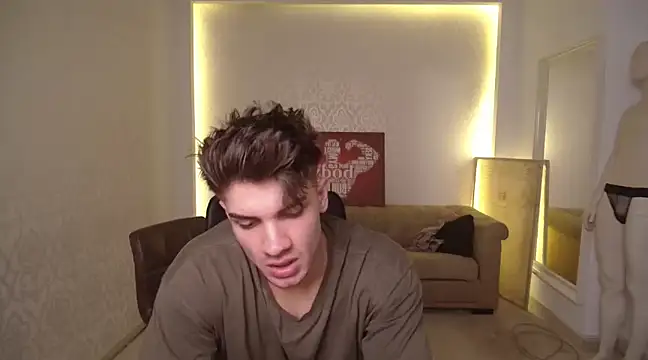 MaxKaiden online show from 03.05.25