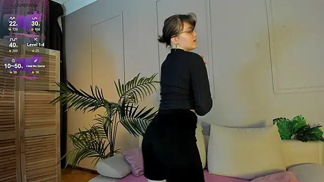 Snapshot of Rada_Woods chatting on 03.05.25 Rada Woods online show from 03.05.25