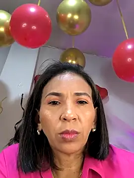 Snapshot of Mrsvictoriaaa chatting on 02.18.25 Mrsvictoriaaa online show from 02.18.25