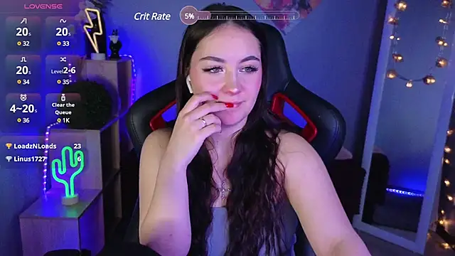 AshleySkott  online show from 02.20.25