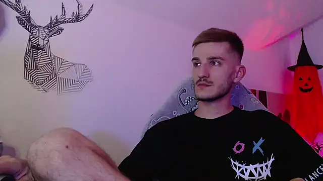 Snapshot of yoyoboy988 chatting on 09.18.25 yoyoboy988 online show from 09.18.25