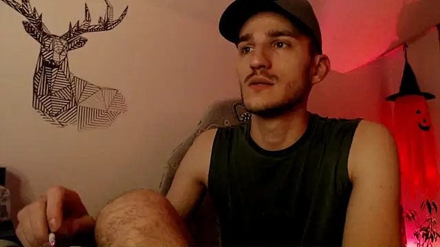 Snapshot of yoyoboy988 chatting on 10.08.25 yoyoboy988 online show from 10.08.25