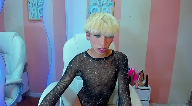 Danny Luxx online show from 02.17.25