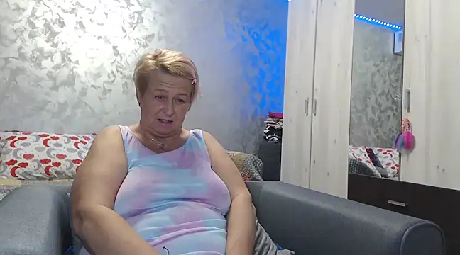 RosesandLillies online show from 01.21.25