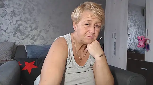 RosesandLillies online show from 02.19.25