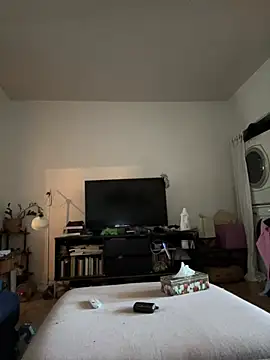 Snapshot of Rosiee69_ chatting on 03.18.25 Rosiee69  online show from 03.18.25