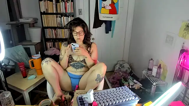 Snapshot of Rosiee69_ chatting on 10.09.25 Rosiee69  online show from 10.09.25