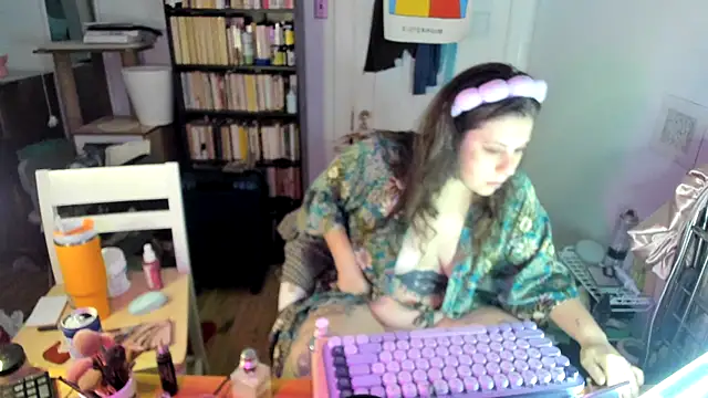 Snapshot of Rosiee69_ chatting on 11.02.25 Rosiee69  online show from 11.02.25