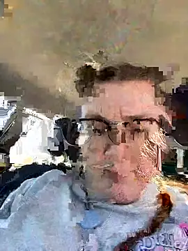 Snapshot of HTXBELLE chatting on 03.16.25 HTXBELLE online show from 03.16.25