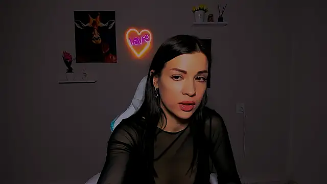 Snapshot of KetiWils chatting on 02.28.25 KetiWils online show from 02.28.25