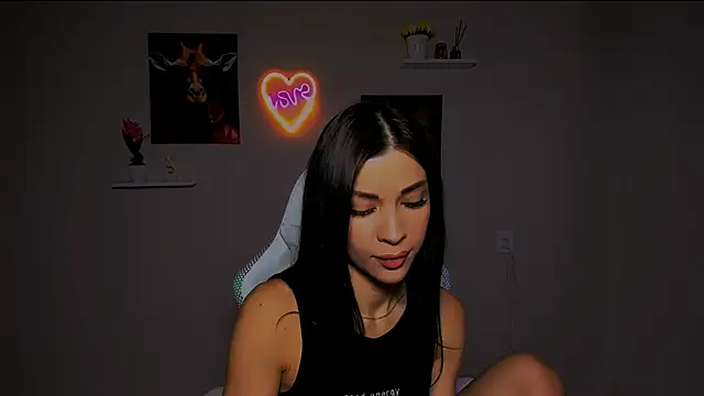 Snapshot of KetiWils chatting on 03.09.25 KetiWils online show from 03.09.25