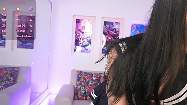 Snapshot of SaharaKramer chatting on 02.17.25 SaharaKramer online show from 02.17.25