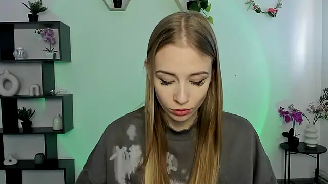 AnnNorriss online show from 03.05.25