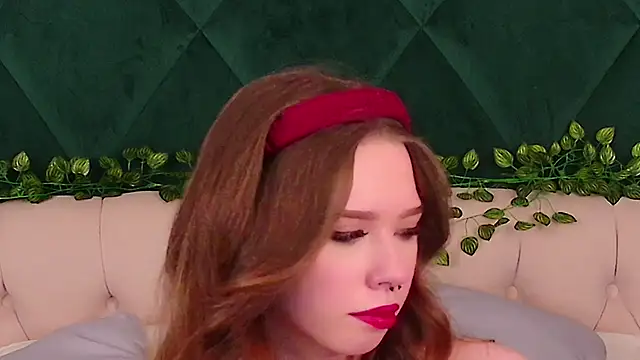 Sierra Fane online show from 02.19.25